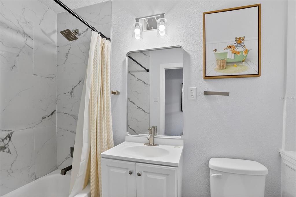 En Venta: $420,000 (4 camas, 2 baños, 1477 Pies cuadrados)