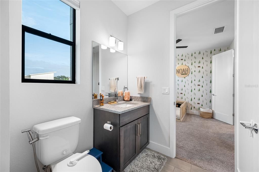 На продажу: $685,000 (3 спален, 3 ванн, 1827 Квадратных фут)