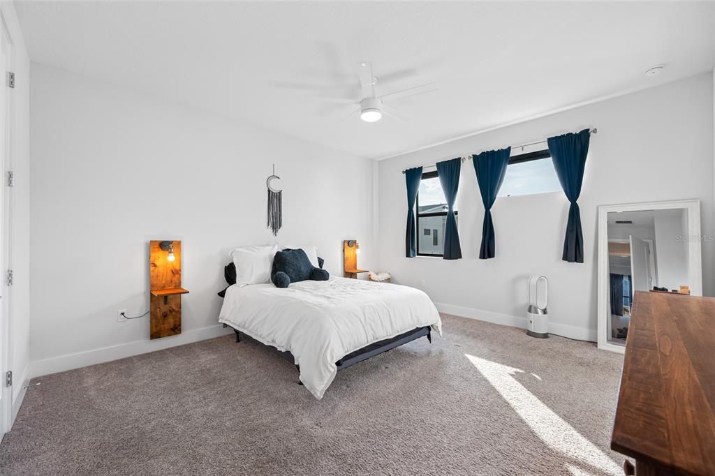 На продажу: $685,000 (3 спален, 3 ванн, 1827 Квадратных фут)