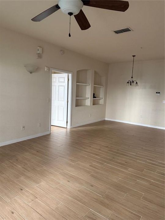 В аренду: $1,625 (3 спален, 2 ванн, 1433 Квадратных фут)