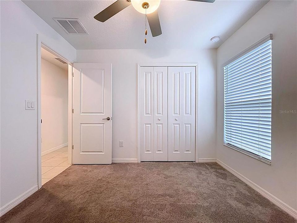 На продажу: $375,000 (4 спален, 2 ванн, 1939 Квадратных фут)