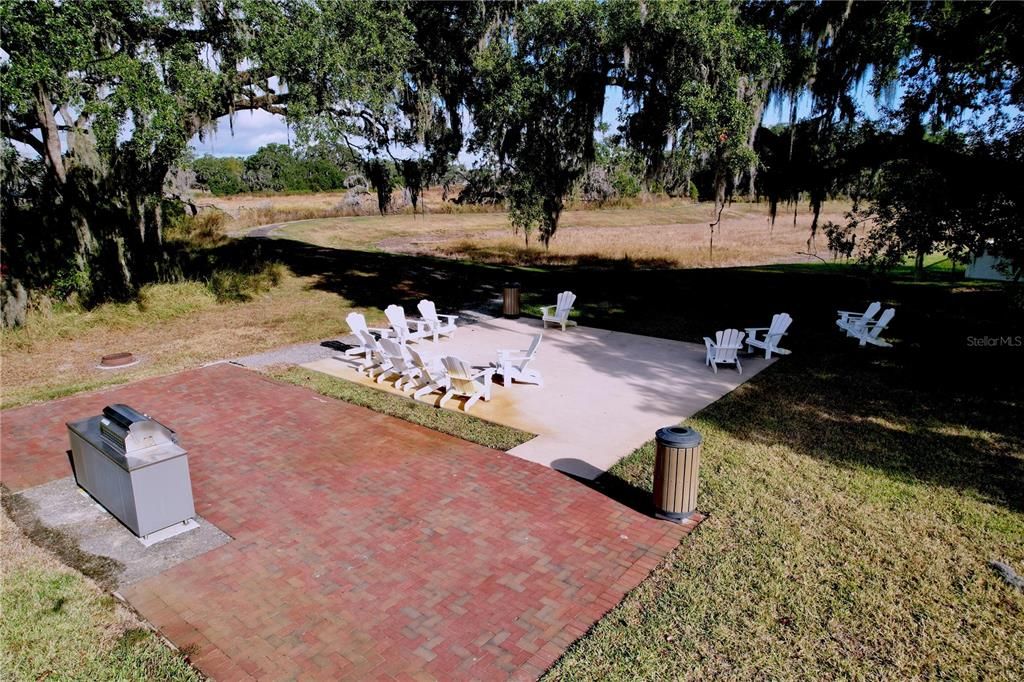 На продажу: $375,000 (4 спален, 2 ванн, 1939 Квадратных фут)