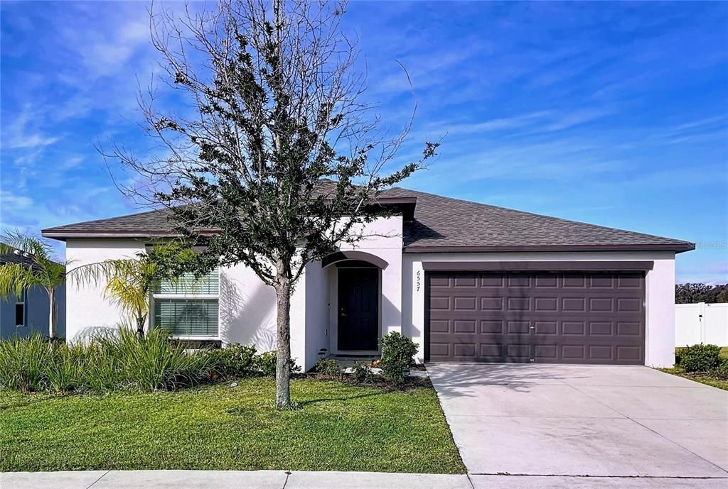 На продажу: $375,000 (4 спален, 2 ванн, 1939 Квадратных фут)