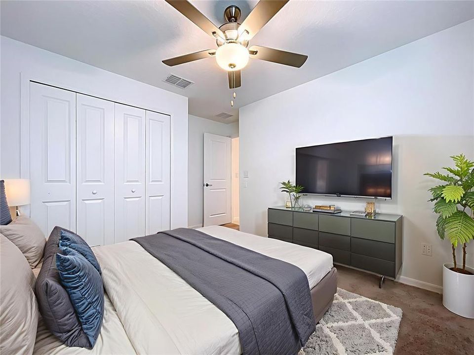 На продажу: $375,000 (4 спален, 2 ванн, 1939 Квадратных фут)