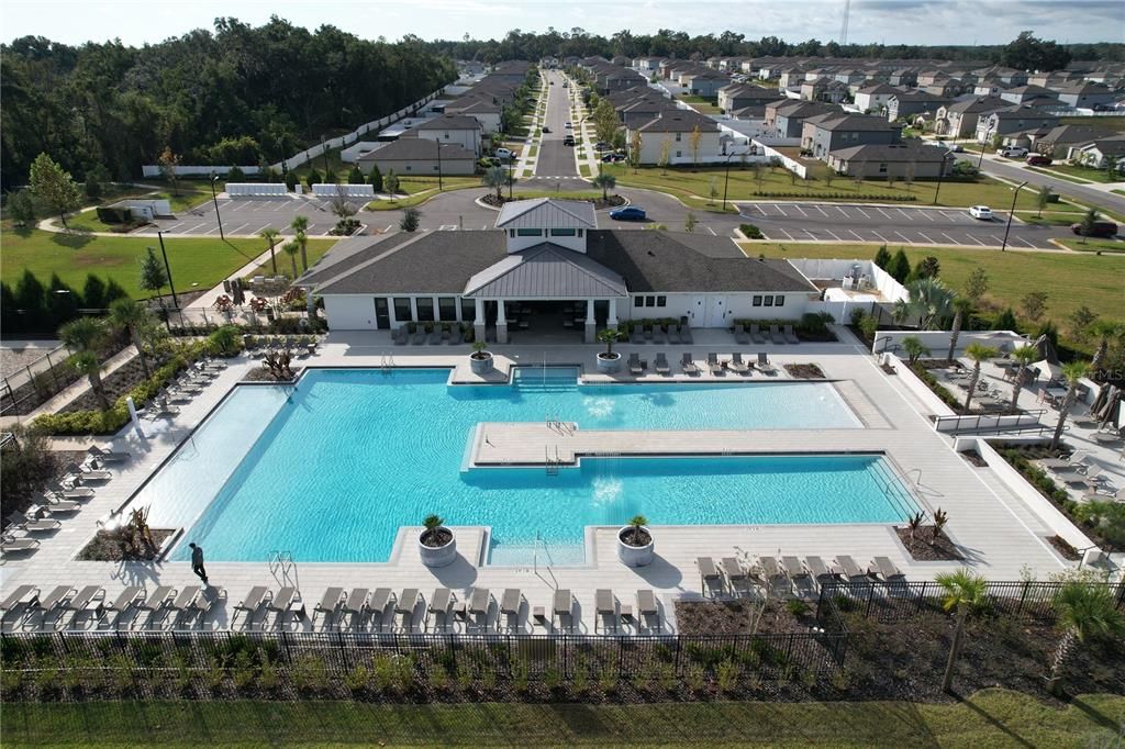 На продажу: $375,000 (4 спален, 2 ванн, 1939 Квадратных фут)