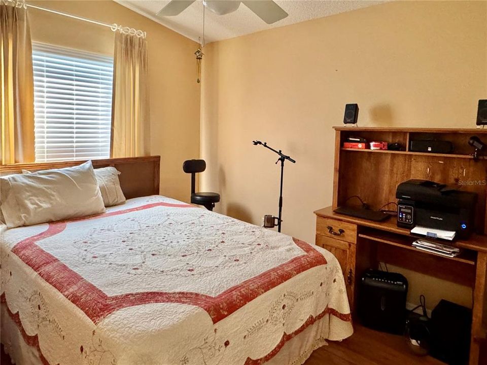 For Sale: $315,000 (2 beds, 2 baths, 1188 Square Feet)