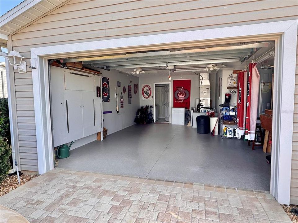 For Sale: $315,000 (2 beds, 2 baths, 1188 Square Feet)