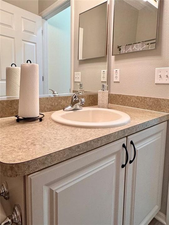 For Sale: $315,000 (2 beds, 2 baths, 1188 Square Feet)