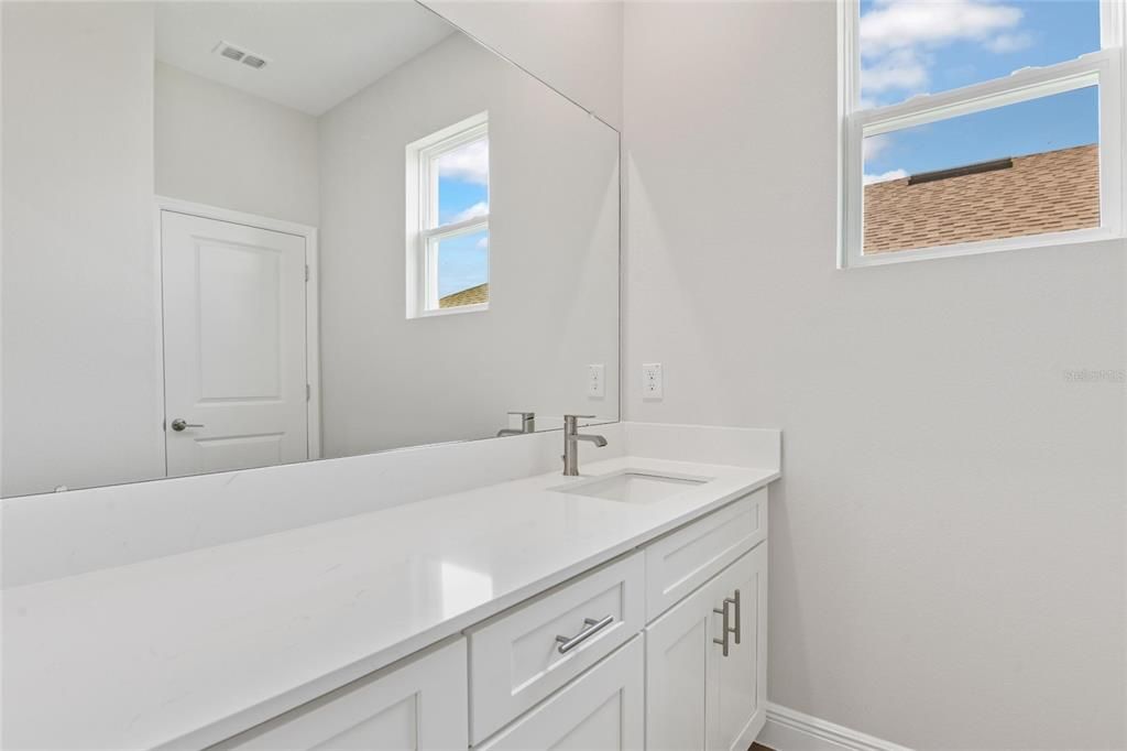 For Sale: $328,790 (4 beds, 3 baths, 1985 Square Feet)