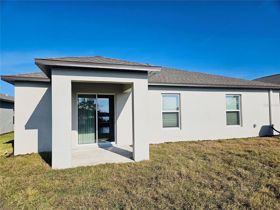 For Rent: $2,800 (4 beds, 2 baths, 1817 Square Feet)