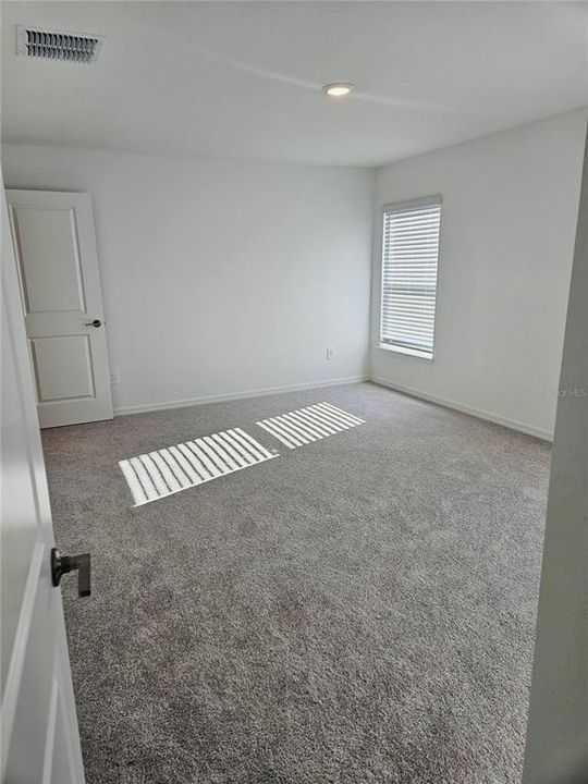 For Rent: $2,800 (4 beds, 2 baths, 1817 Square Feet)