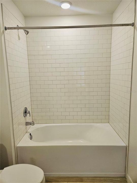 For Rent: $2,800 (4 beds, 2 baths, 1817 Square Feet)