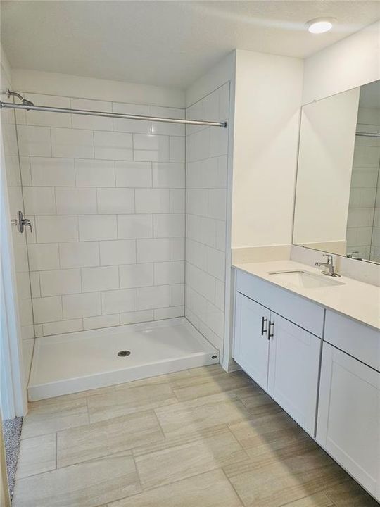 For Rent: $2,800 (4 beds, 2 baths, 1817 Square Feet)