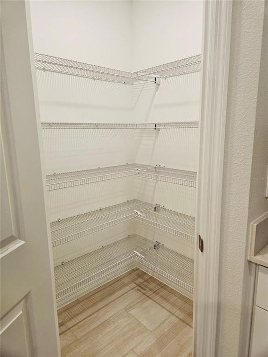 For Rent: $2,800 (4 beds, 2 baths, 1817 Square Feet)