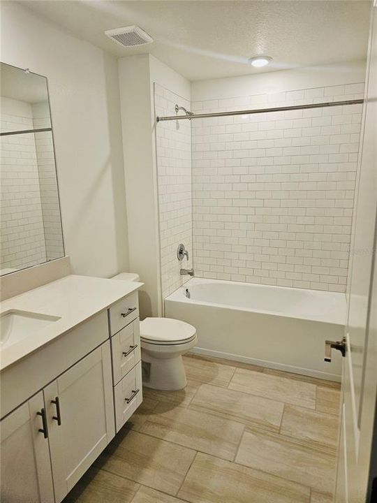 For Rent: $2,800 (4 beds, 2 baths, 1817 Square Feet)