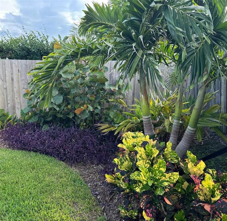 For Sale: $650,000 (2 beds, 2 baths, 1186 Square Feet)