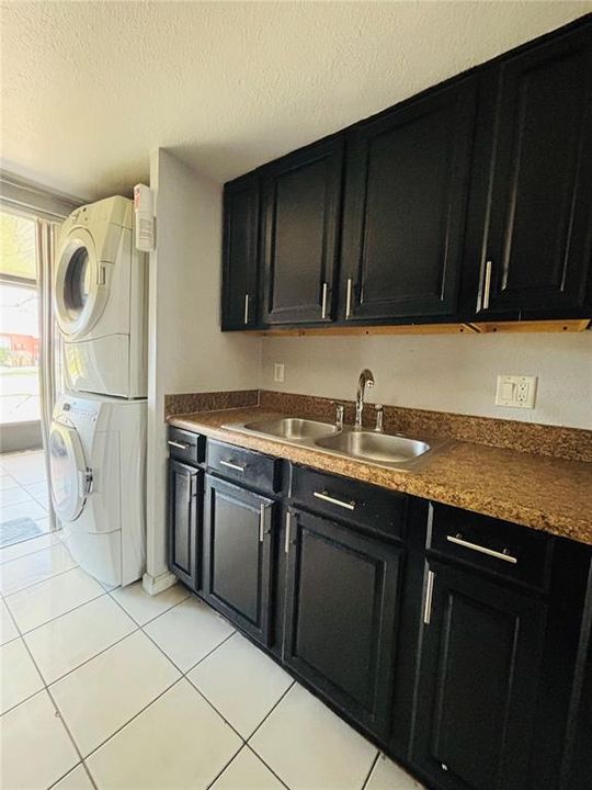 En Venta: $220,000 (2 camas, 2 baños, 875 Pies cuadrados)