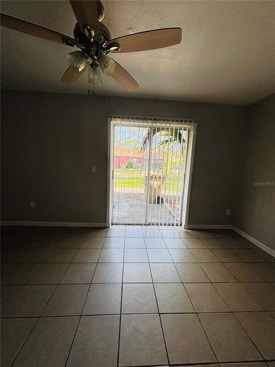 En Venta: $220,000 (2 camas, 2 baños, 875 Pies cuadrados)