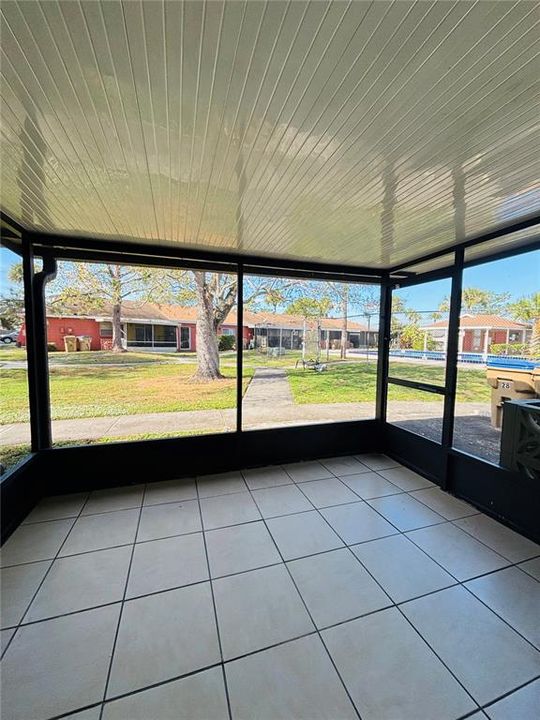 En Venta: $220,000 (2 camas, 2 baños, 875 Pies cuadrados)