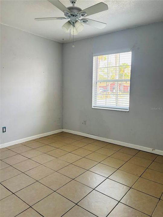 En Venta: $220,000 (2 camas, 2 baños, 875 Pies cuadrados)