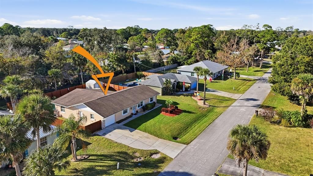 待售: $399,000 (4 贝兹, 2 浴室, 1900 平方英尺)