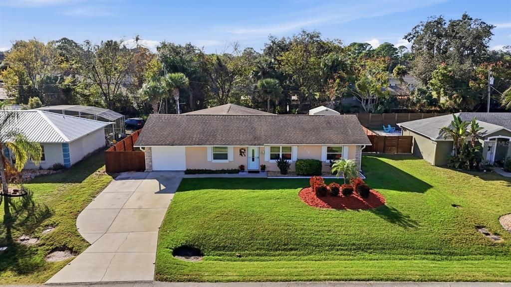 待售: $399,000 (4 贝兹, 2 浴室, 1900 平方英尺)