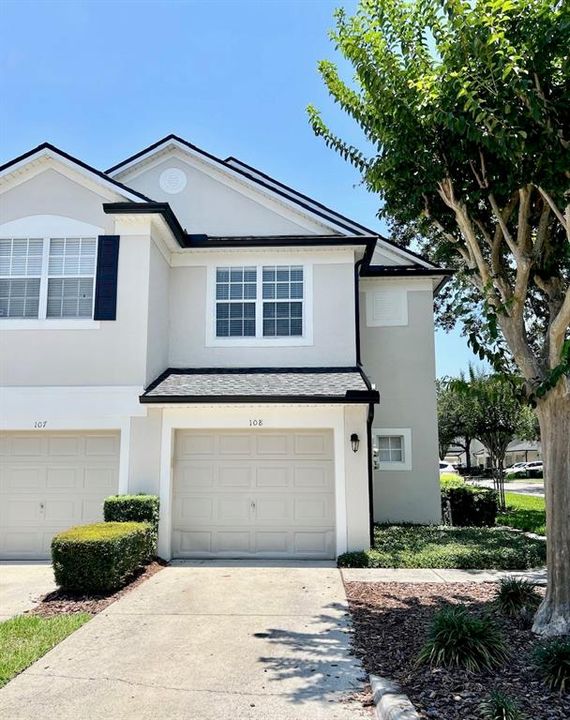 For Rent: $2,350 (3 beds, 2 baths, 1665 Square Feet)