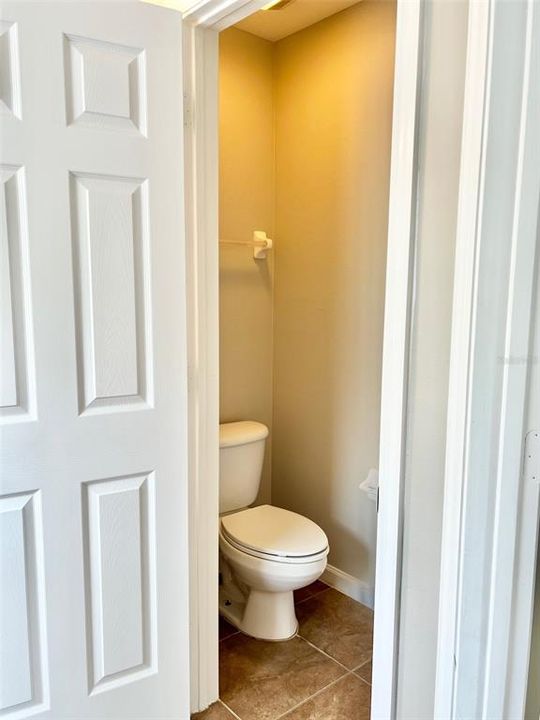 For Rent: $2,350 (3 beds, 2 baths, 1665 Square Feet)