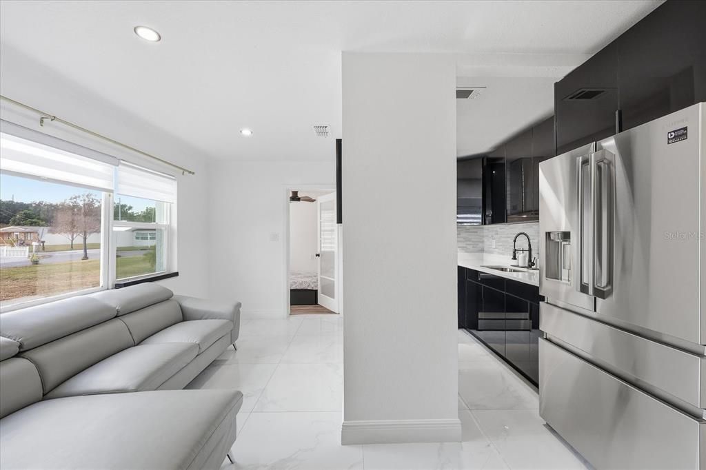 待售: $420,000 (3 贝兹, 2 浴室, 1046 平方英尺)