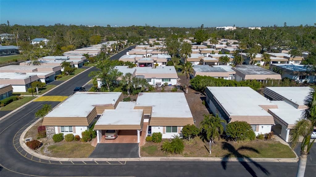 На продажу: $255,500 (2 спален, 2 ванн, 1120 Квадратных фут)