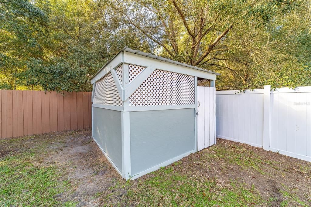 For Rent: $2,300 (3 beds, 2 baths, 1707 Square Feet)