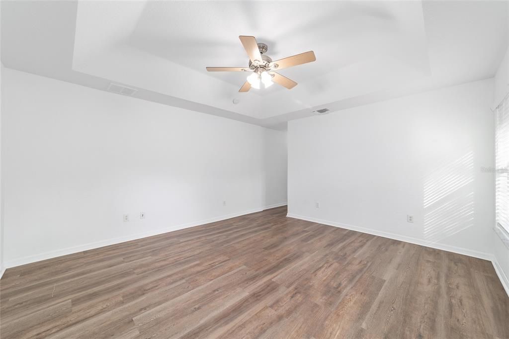 For Rent: $2,300 (3 beds, 2 baths, 1707 Square Feet)