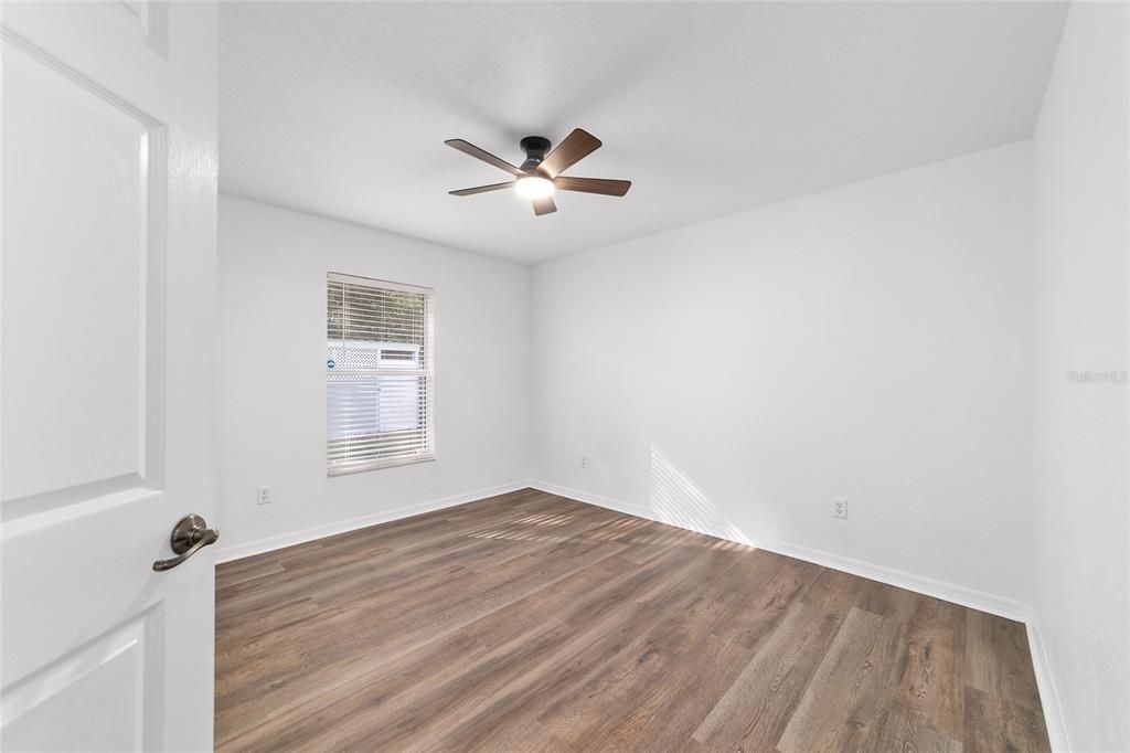 For Rent: $2,300 (3 beds, 2 baths, 1707 Square Feet)