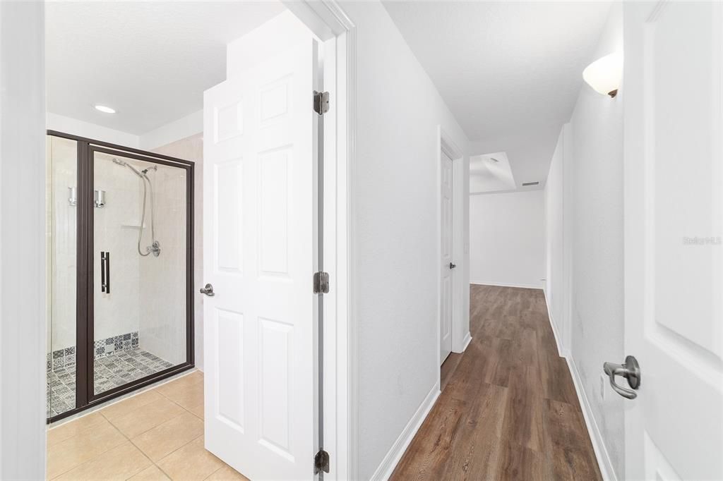 For Rent: $2,300 (3 beds, 2 baths, 1707 Square Feet)