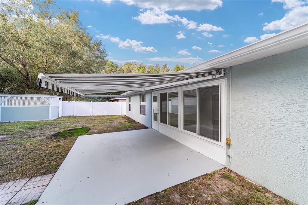 For Rent: $2,300 (3 beds, 2 baths, 1707 Square Feet)