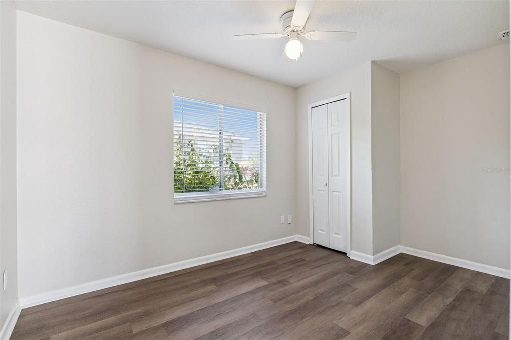 For Sale: $395,000 (4 beds, 3 baths, 1814 Square Feet)