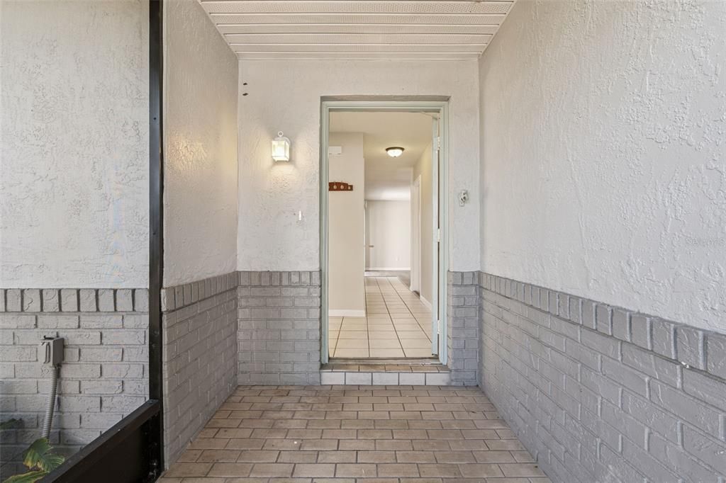 For Sale: $395,000 (4 beds, 3 baths, 1814 Square Feet)