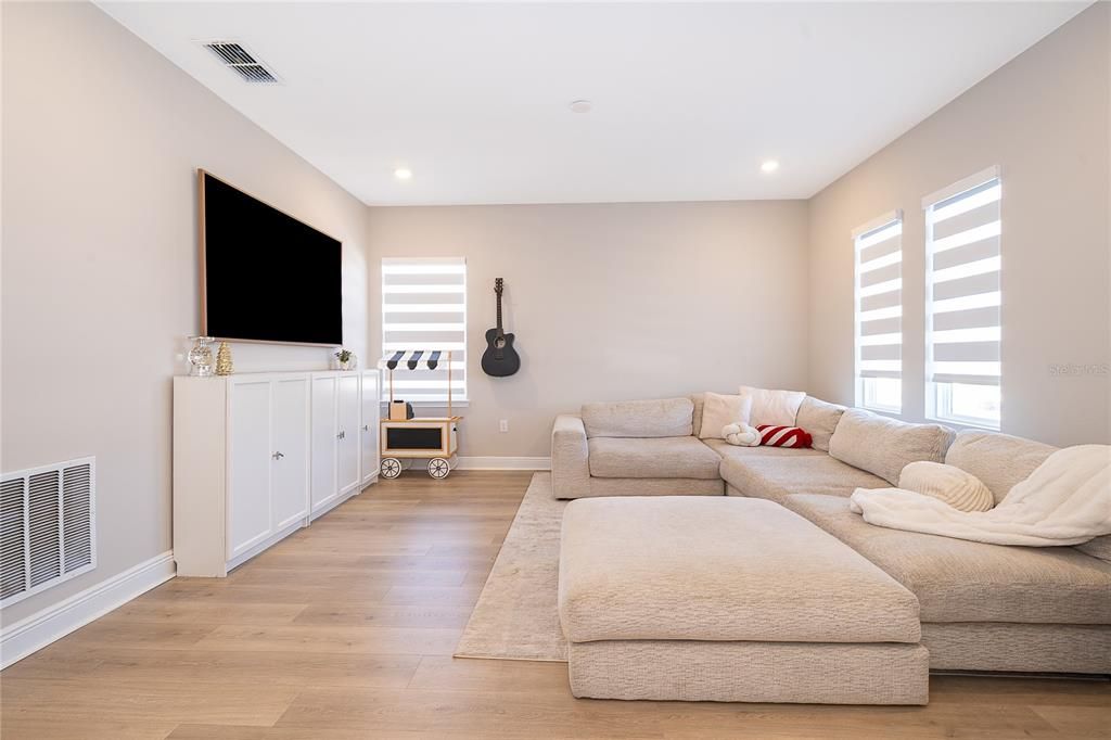 待售: $992,000 (4 贝兹, 3 浴室, 3032 平方英尺)