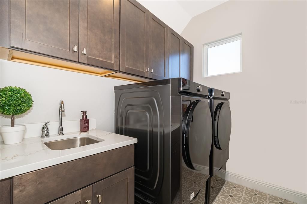 待售: $992,000 (4 贝兹, 3 浴室, 3032 平方英尺)