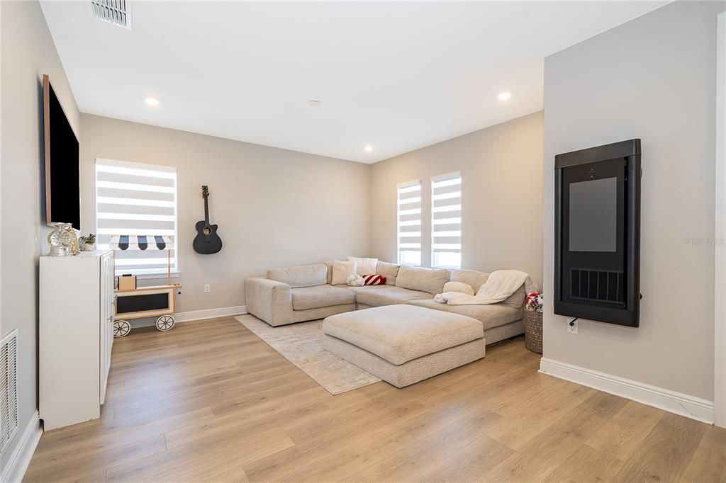 待售: $992,000 (4 贝兹, 3 浴室, 3032 平方英尺)