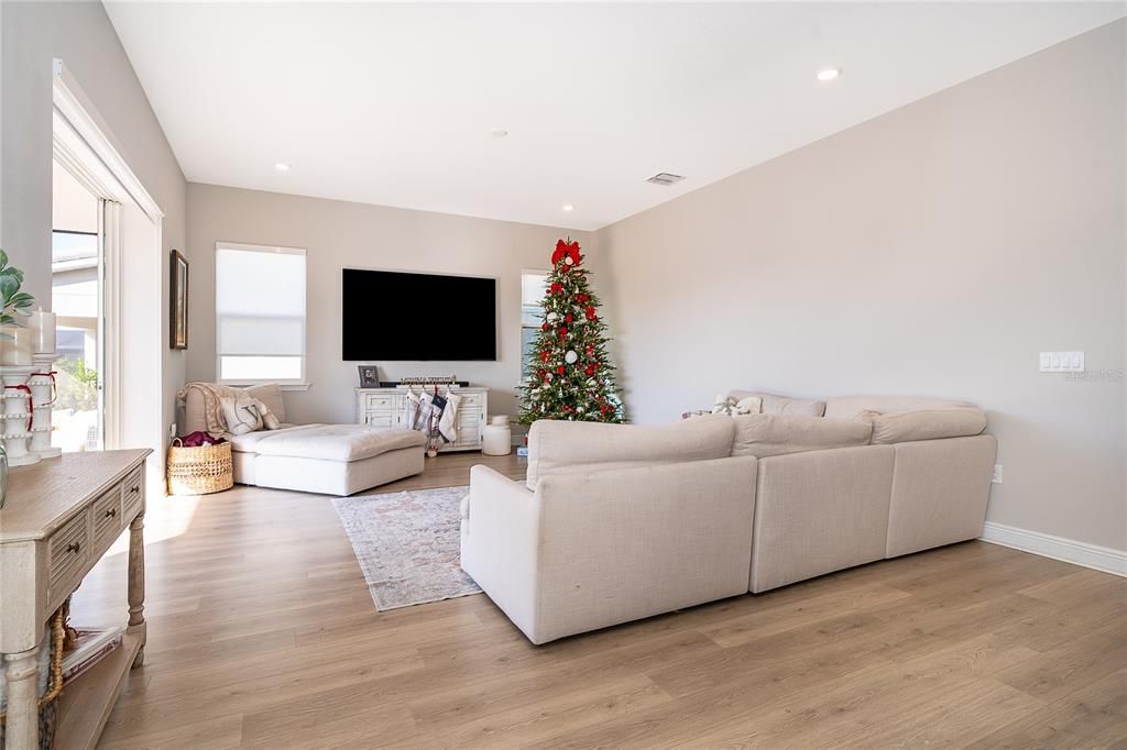 待售: $992,000 (4 贝兹, 3 浴室, 3032 平方英尺)