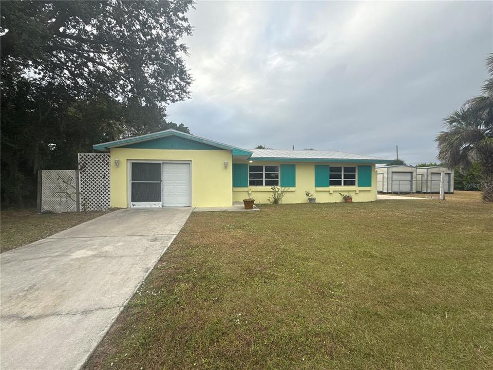 待售: $65,000 (2 贝兹, 1 浴室, 1396 平方英尺)