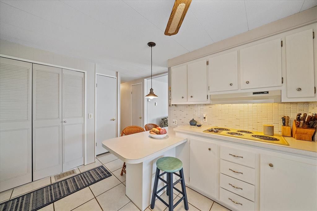 En Venta: $299,000 (3 camas, 2 baños, 1392 Pies cuadrados)