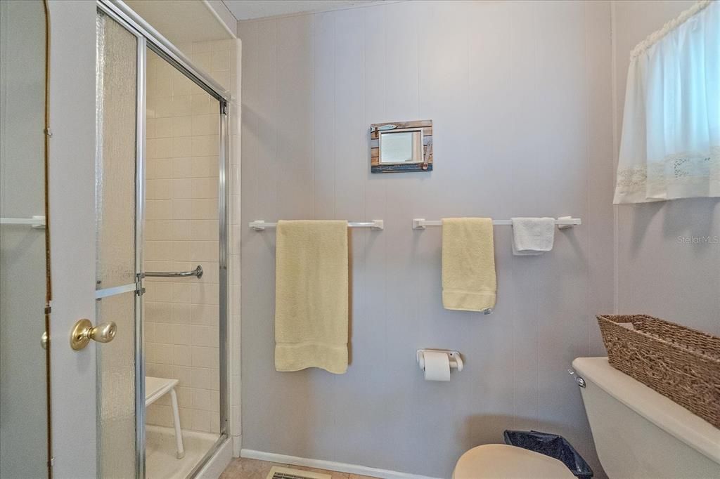 En Venta: $299,000 (3 camas, 2 baños, 1392 Pies cuadrados)