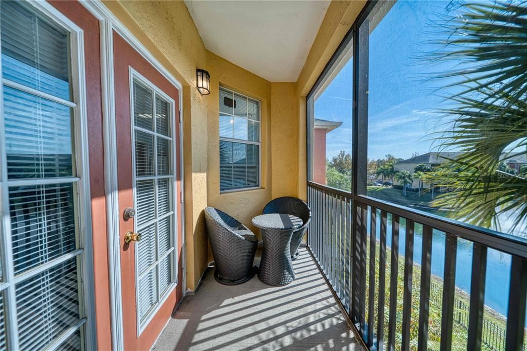 出租: $1,750 (2 贝兹, 2 浴室, 999 平方英尺)