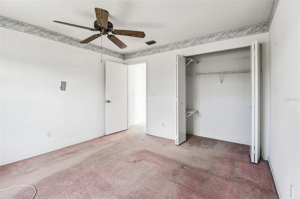 待售: $299,000 (2 贝兹, 2 浴室, 1830 平方英尺)