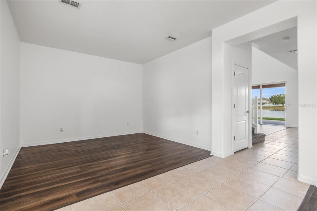 For Sale: $449,900 (5 beds, 3 baths, 2652 Square Feet)