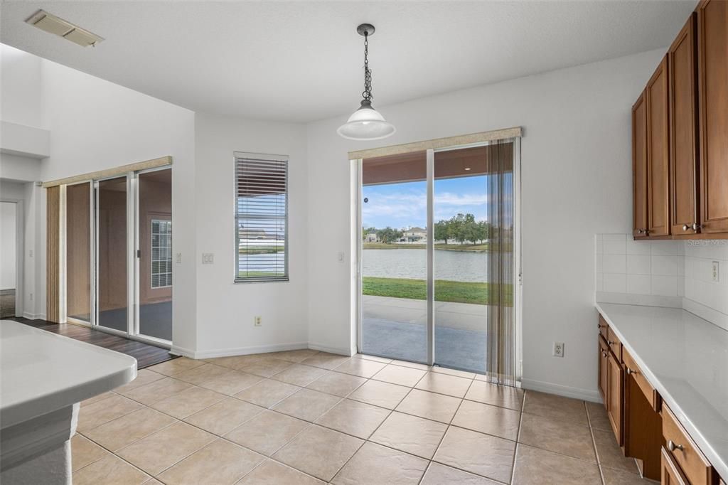 For Sale: $449,900 (5 beds, 3 baths, 2652 Square Feet)