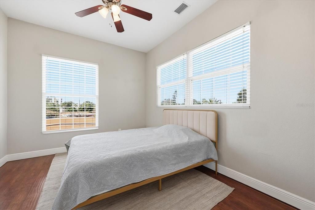 En Venta: $1,475,000 (4 camas, 3 baños, 2544 Pies cuadrados)