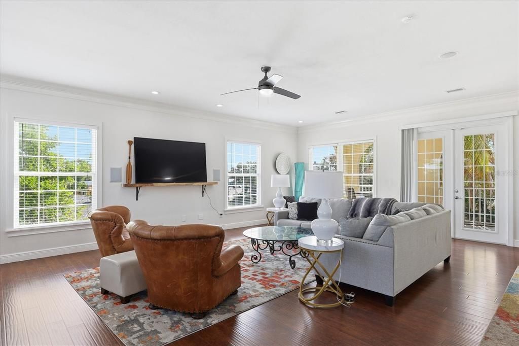 En Venta: $1,475,000 (4 camas, 3 baños, 2544 Pies cuadrados)